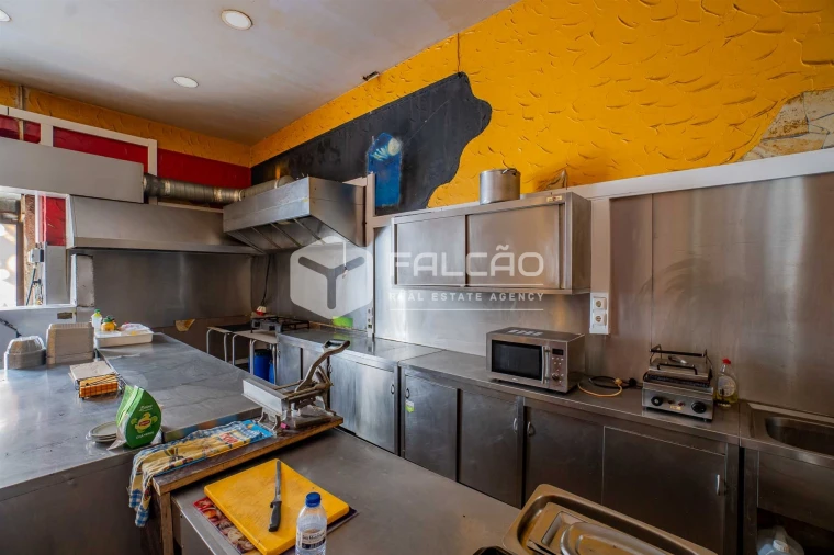 Prédio para Venda em Alcanhões Foto 21