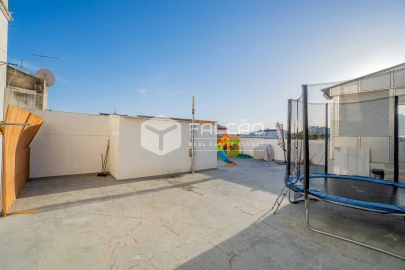 Moradia T3 para Venda em Marvila, Ribeira Santarém, São Salvador, São Nicolau