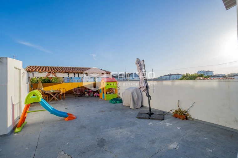 Moradia T3 para Venda em Marvila, Ribeira Santarém, São Salvador, São Nicolau Foto 29