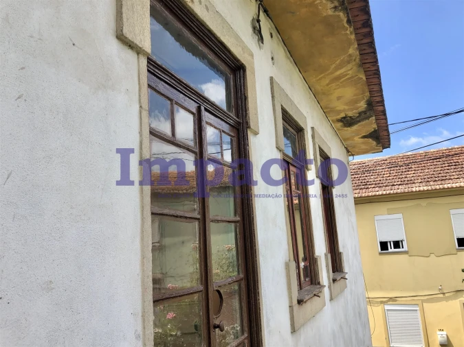 Moradia T5 para Venda em Vila de Cucujães Foto 4