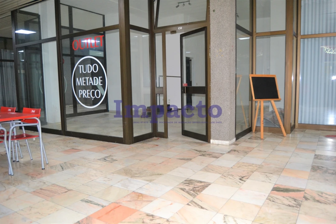 Loja para Venda em São João da Madeira Foto 2