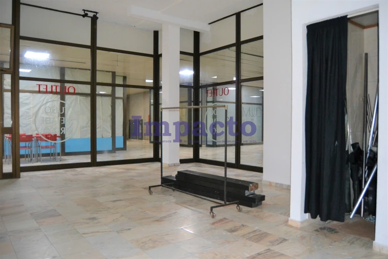 Loja para Venda em São João da Madeira Foto 4