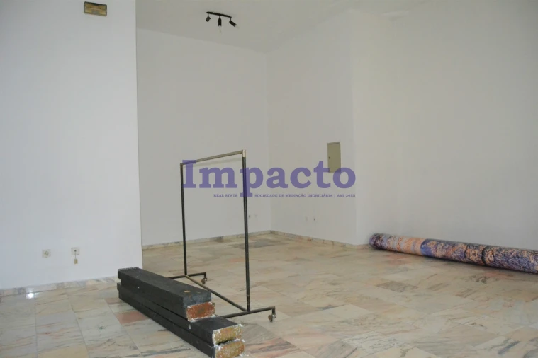 Loja para Venda em São João da Madeira Foto 3