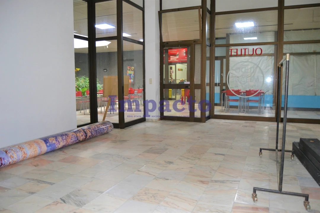 Loja para Venda em São João da Madeira Foto 5