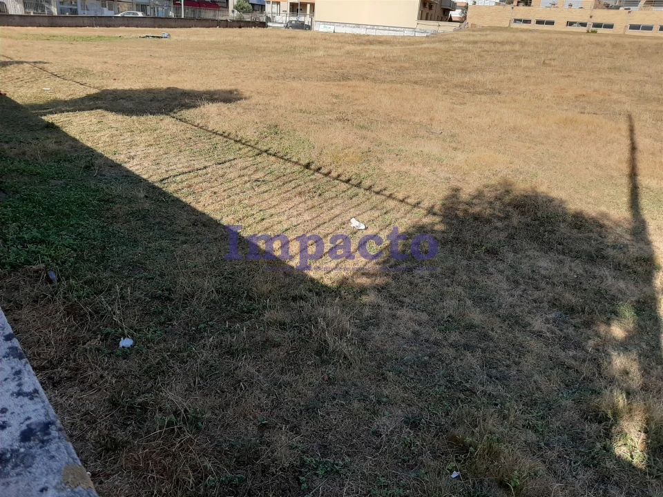 Terreno para Venda em Carregosa Foto 2