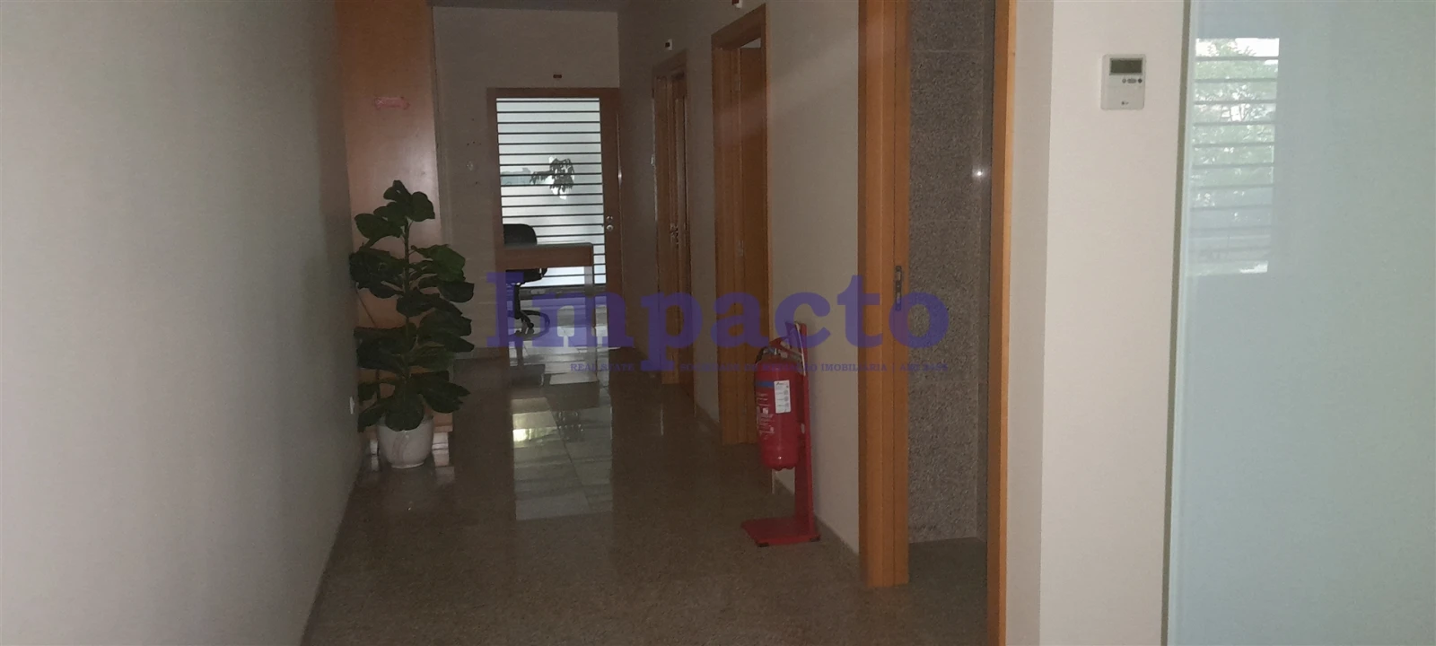 Loja para Arrendamento em Lordelo do Ouro e Massarelos Foto 18