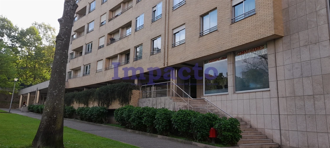 Loja para Arrendamento em Lordelo do Ouro e Massarelos Foto 25