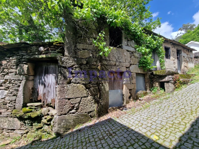 Moradia T1 para Venda em Santa Eulalia