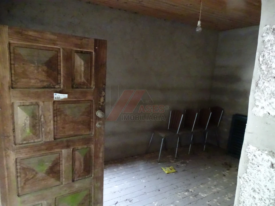 Moradia T2 para Venda em Ribas Foto 11