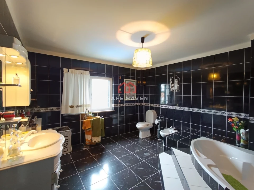 Moradia T5 para Venda em Rio de Loba Foto 8