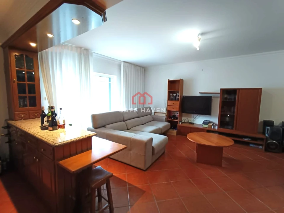 Moradia T5 para Venda em Rio de Loba Foto 16