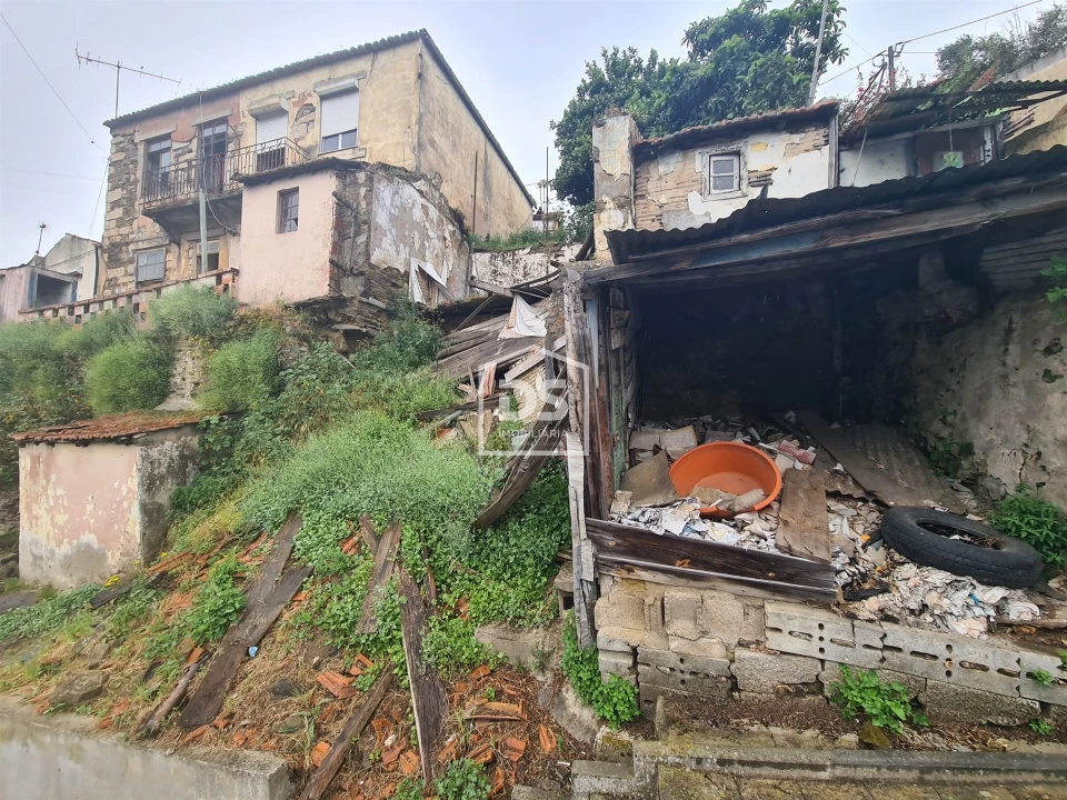 Moradia T3 para Venda em Peso da Régua e Godim Foto 6