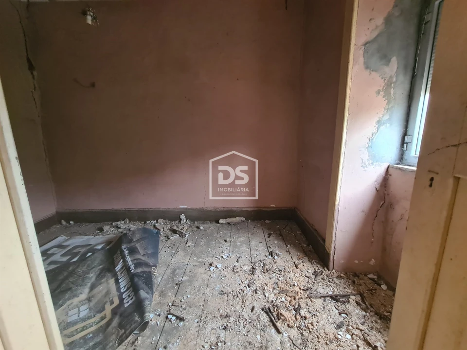 Moradia T3 para Venda em Peso da Régua e Godim Foto 10