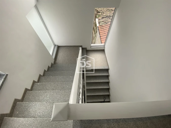 Apartamento T2 para Venda em Guarda Foto 9