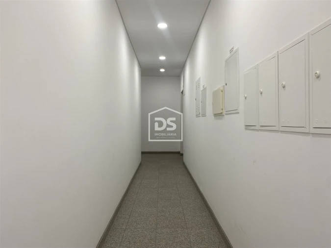 Apartamento T2 para Venda em Guarda Foto 8