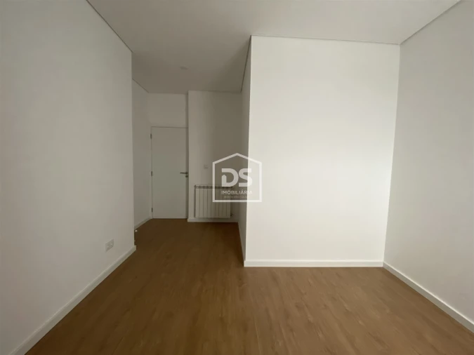 Apartamento T2 para Venda em Guarda Foto 7