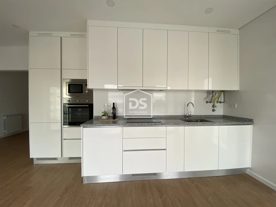 Apartamento T2 para Venda em Guarda Foto 4