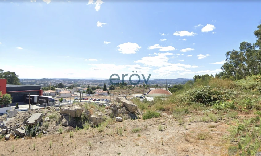 Terreno para Venda em Meixomil Foto 1