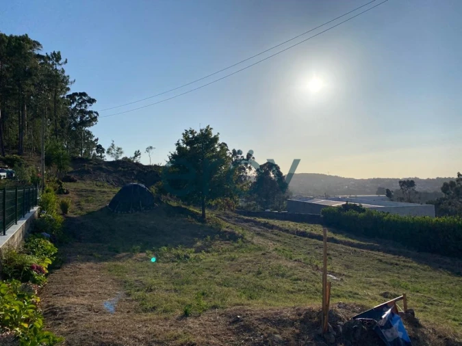 Terreno para Venda em São Tomé de Negrelos Foto 5