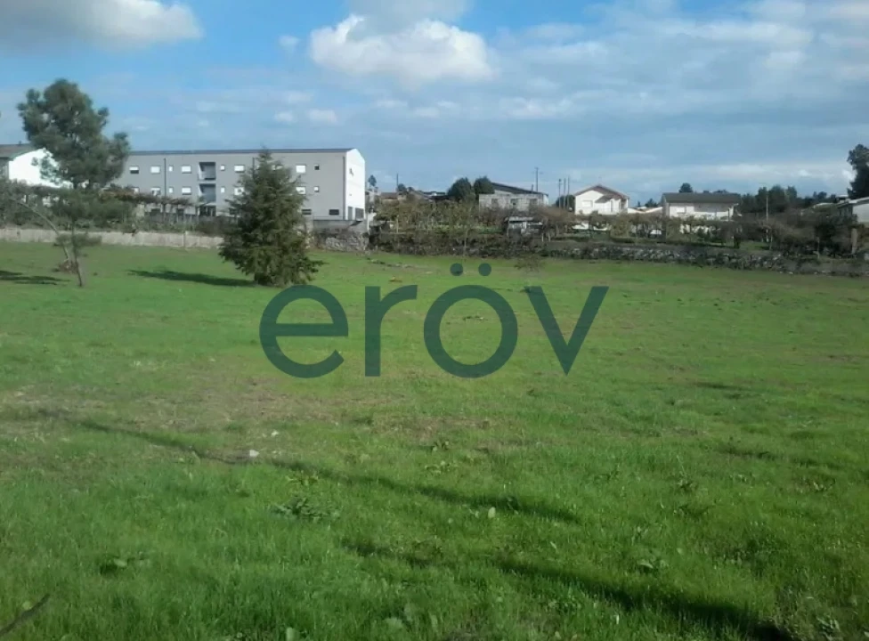 Terreno para Venda em Aveleda Foto 1