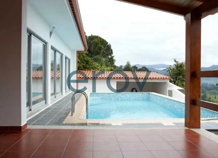 Moradia T3 para Venda em Gondoriz Foto 6