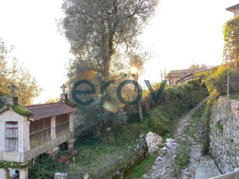 Moradia T3 para Venda em Gondoriz Foto 12