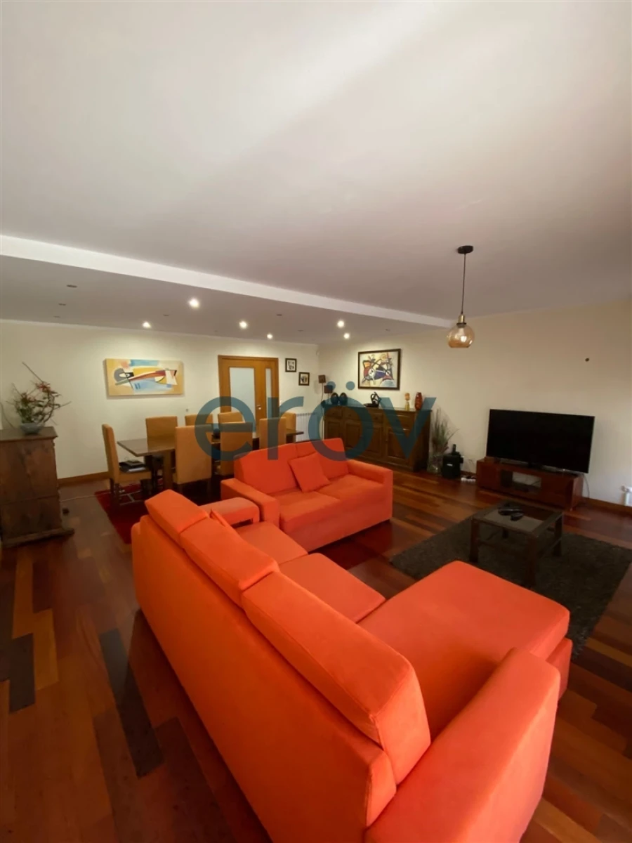 Moradia T5 para Venda em São Pedro Fins Foto 38