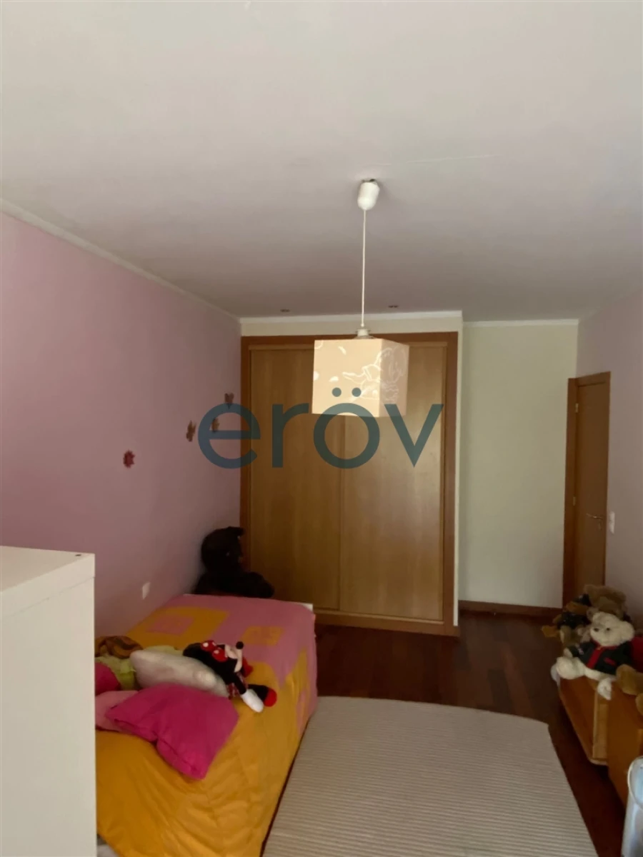 Moradia T5 para Venda em São Pedro Fins Foto 33