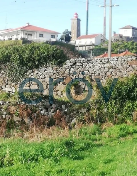 Terreno para Venda em Carreço