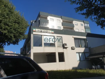 Loja para Venda em Real, Dume e Semelhe
