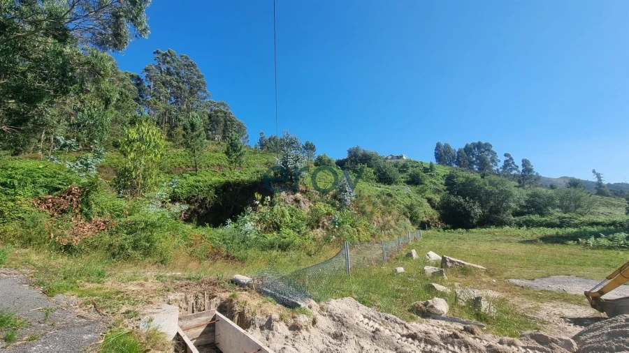 Terreno para Venda em Ventosa e Cova Foto 2
