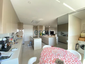 Apartamento T4 para Venda em Santa Marinha e São Pedro da Afurada