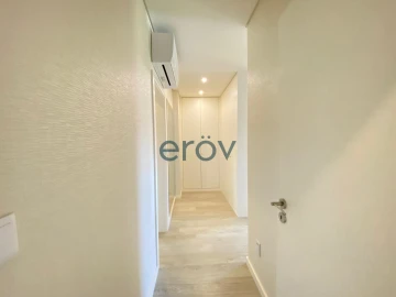 Apartamento T4 para Venda em Santa Marinha e São Pedro da Afurada