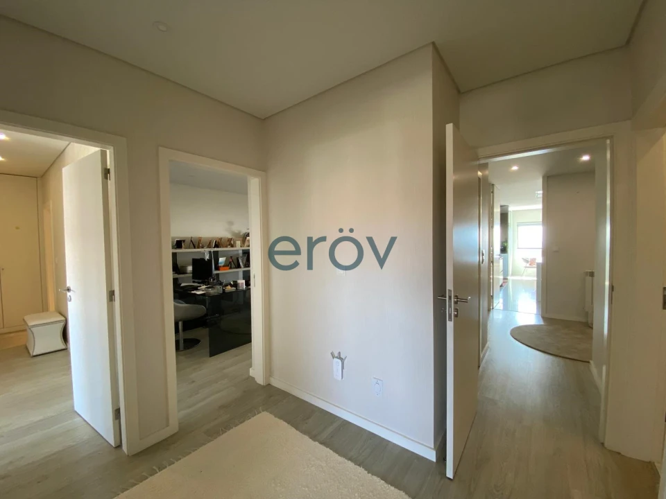 Apartamento T4 para Venda em Santa Marinha e São Pedro da Afurada Foto 33