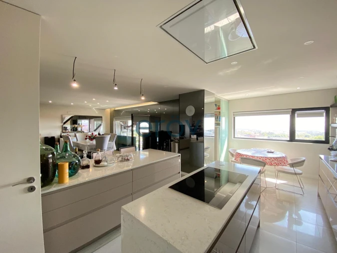 Apartamento T4 para Venda em Santa Marinha e São Pedro da Afurada Foto 5