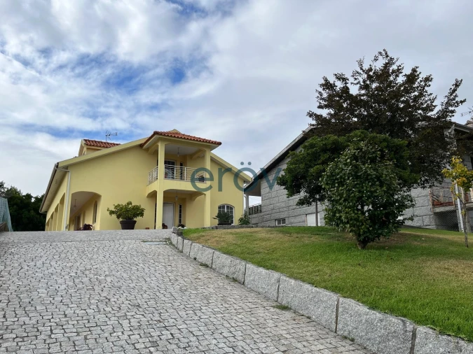 Moradia T5 para Venda em Várzea, Aliviada e Folhada Foto 51