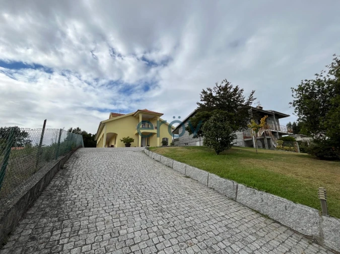 Moradia T5 para Venda em Várzea, Aliviada e Folhada Foto 52