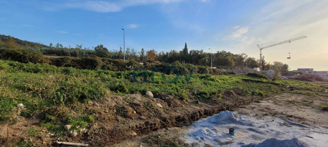 Terreno para Venda em Ruivães e Novais Foto 5