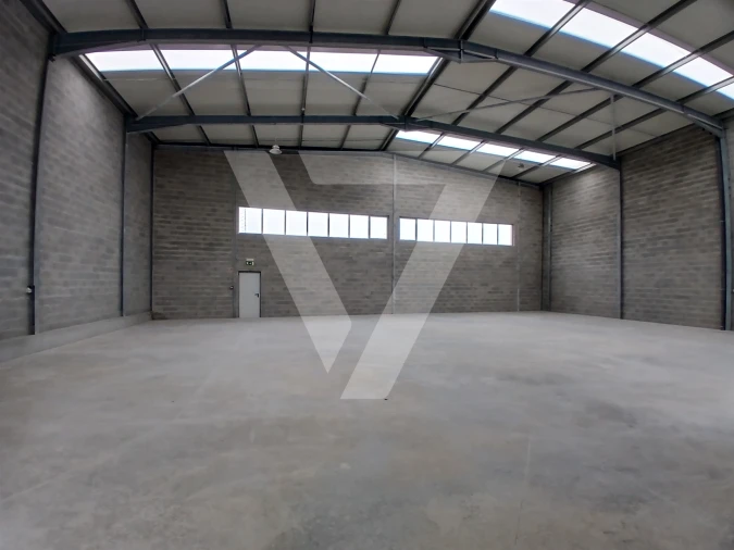 Armazém para Arrendamento em Rio Tinto Foto 23