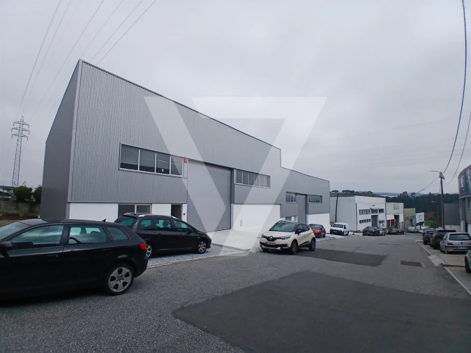 Armazém para Arrendamento em Rio Tinto Foto 6