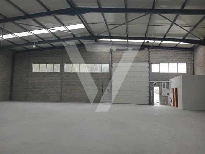 Armazém para Arrendamento em Rio Tinto Foto 14