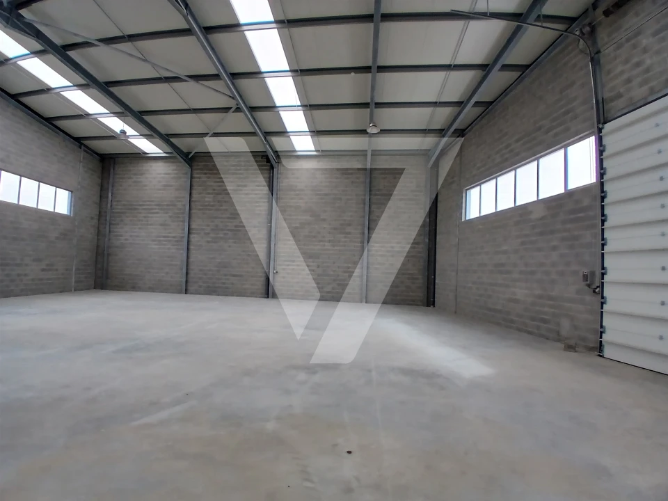 Armazém para Arrendamento em Rio Tinto Foto 29