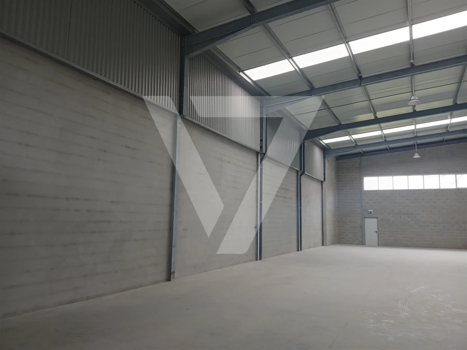 Armazém para Arrendamento em Rio Tinto Foto 18