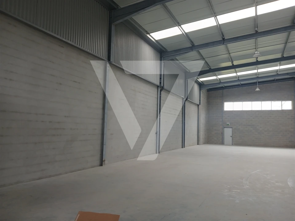 Armazém para Arrendamento em Rio Tinto Foto 17