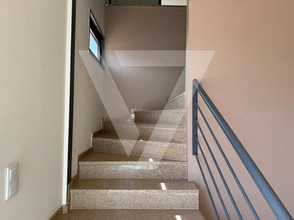 Armazém para Venda em Grijó e Sermonde Foto 27