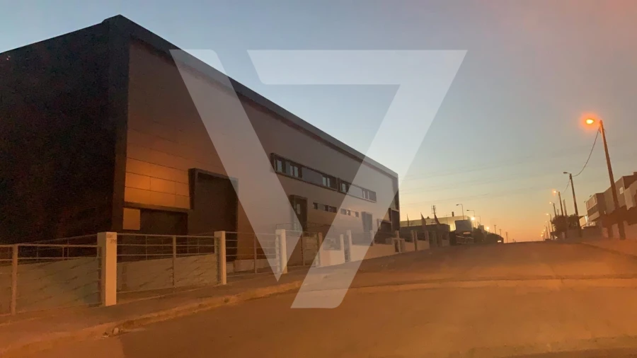 Armazém para Venda em Grijó e Sermonde Foto 1