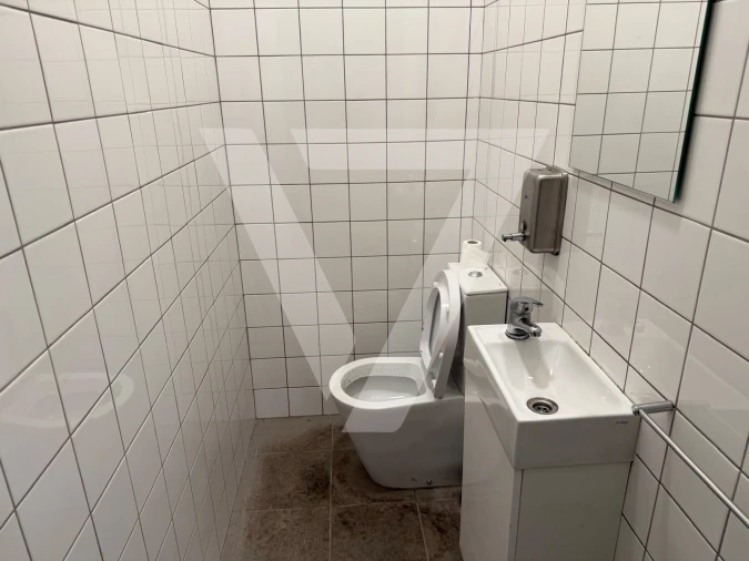 Armazém para Venda em Grijó e Sermonde Foto 36