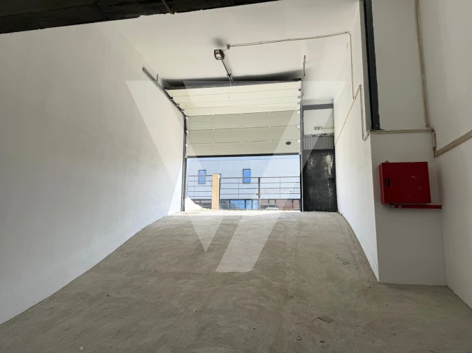 Armazém para Arrendamento em Grijó e Sermonde Foto 23