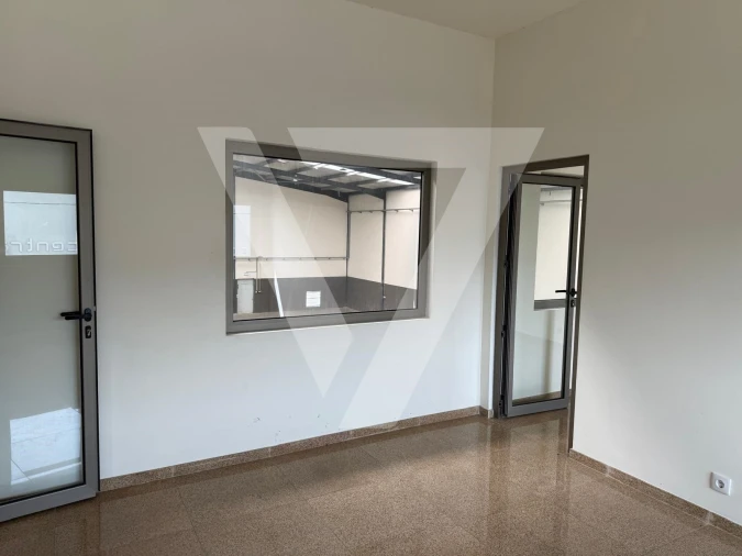Armazém para Arrendamento em Grijó e Sermonde Foto 32