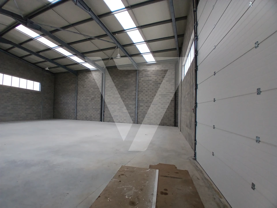 Armazém para Arrendamento em Rio Tinto Foto 30